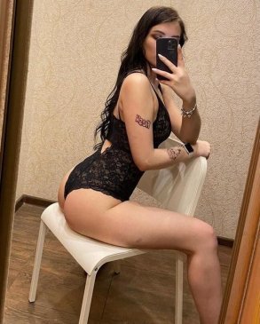 Евгения, 18